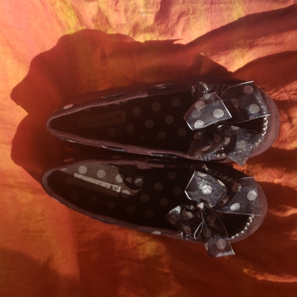 Brown Slide On Flats Size 6 American Eagle Shoes With Bows - Picture 2 of 11